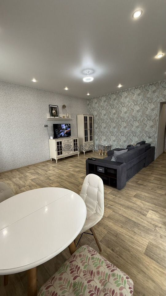 3-комнатная улица Бограда, 95  за 55000 руб/мес фото 2