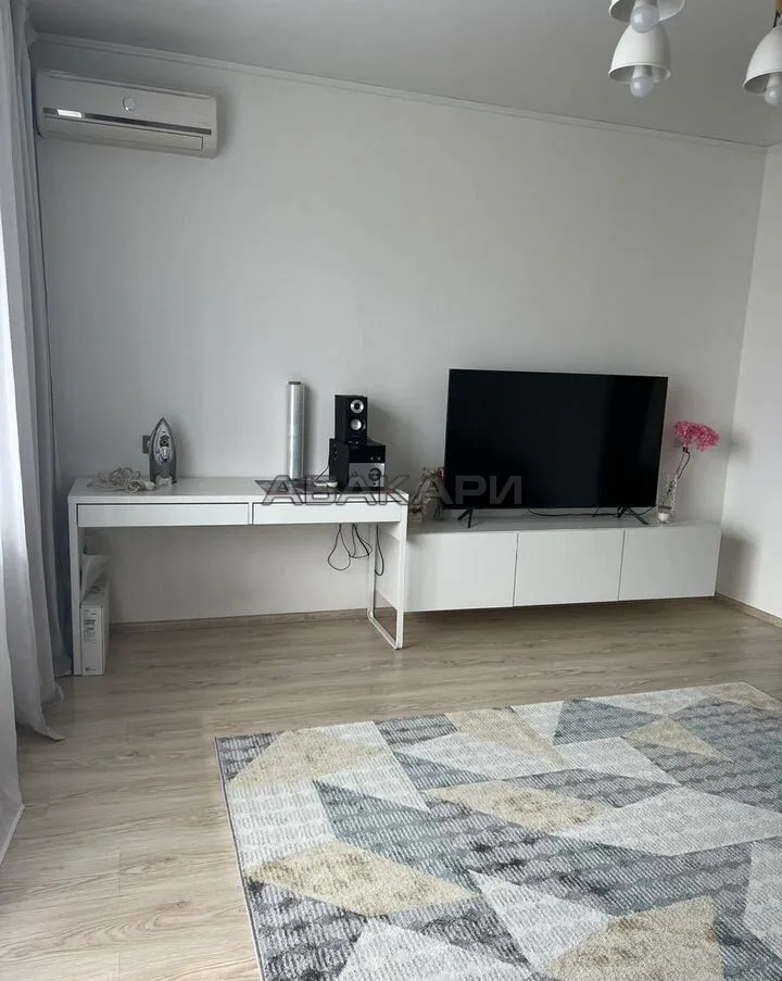 2-комнатная улица 78-й Добровольческой Бригады, 19  за 60000 руб/мес фото 3
