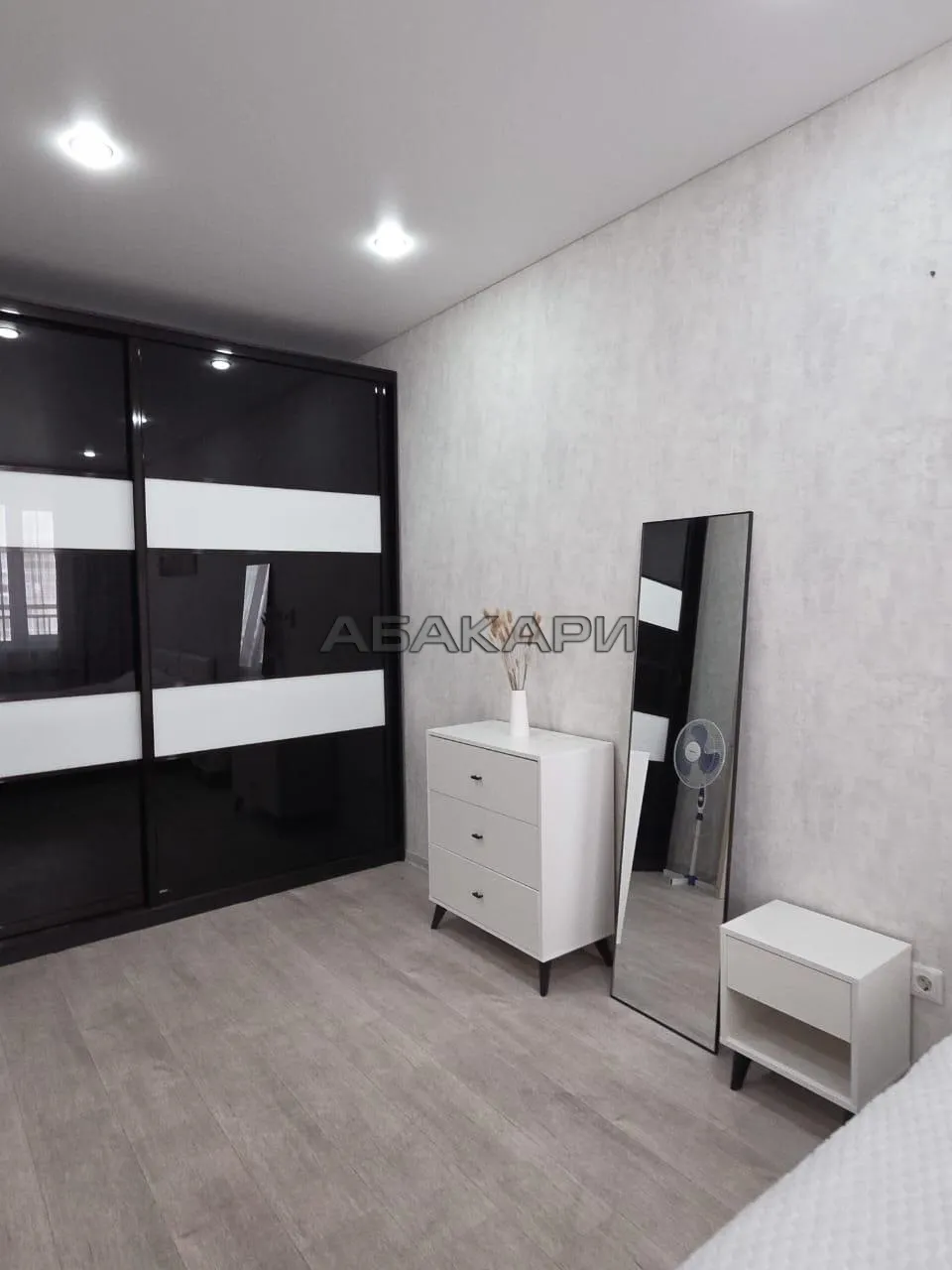 1-комнатная улица Александра Матросова, 34  за 35000 руб/мес фото 2