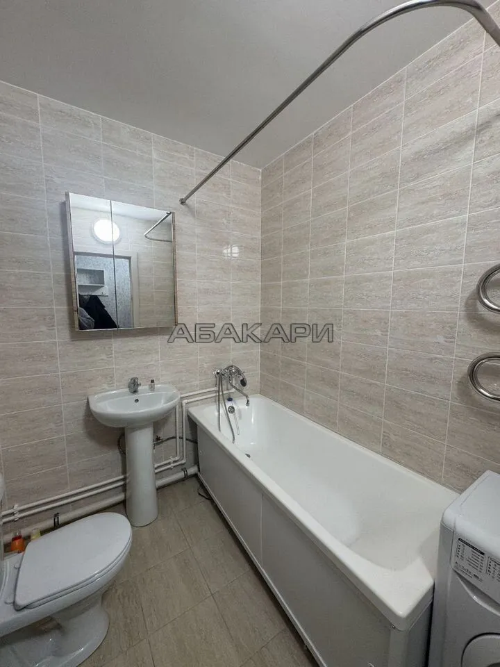 3-комнатная улица Дубровинского, 110В  за 45000 руб/мес фото 8