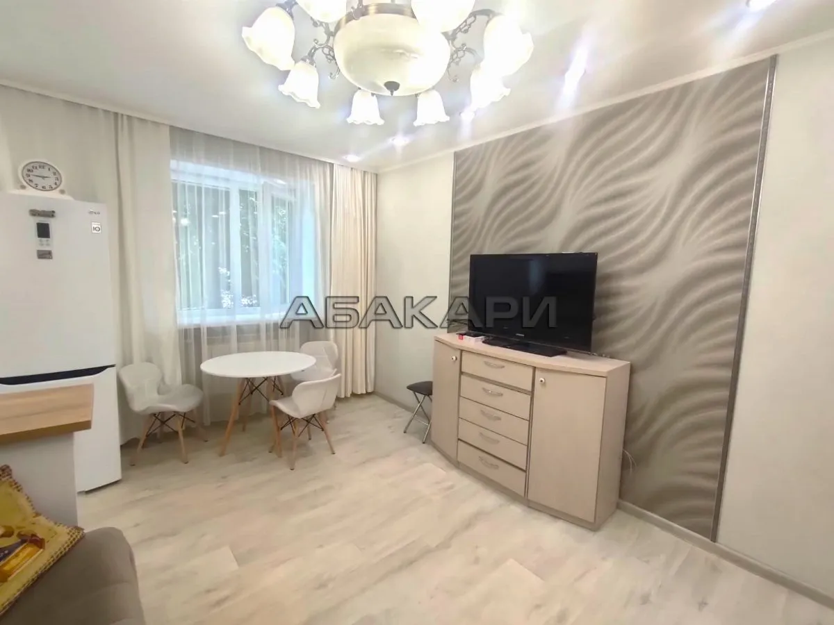 3-комнатная улица Ленина, 38  за 70000 руб/мес фото 6