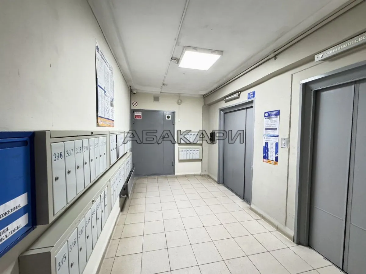 3-комнатная улица Красной Армии, 121  за 76000 руб/мес фото 25