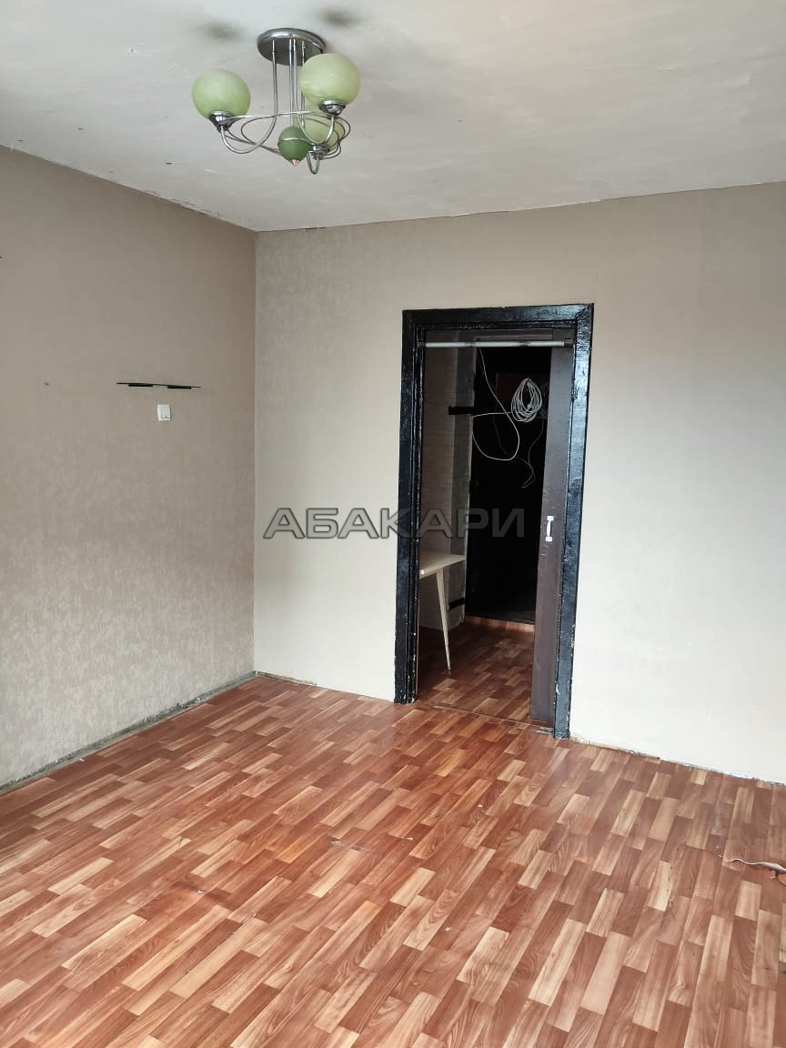 студия улица Курчатова, 9А  за 10000 руб/мес фото 1