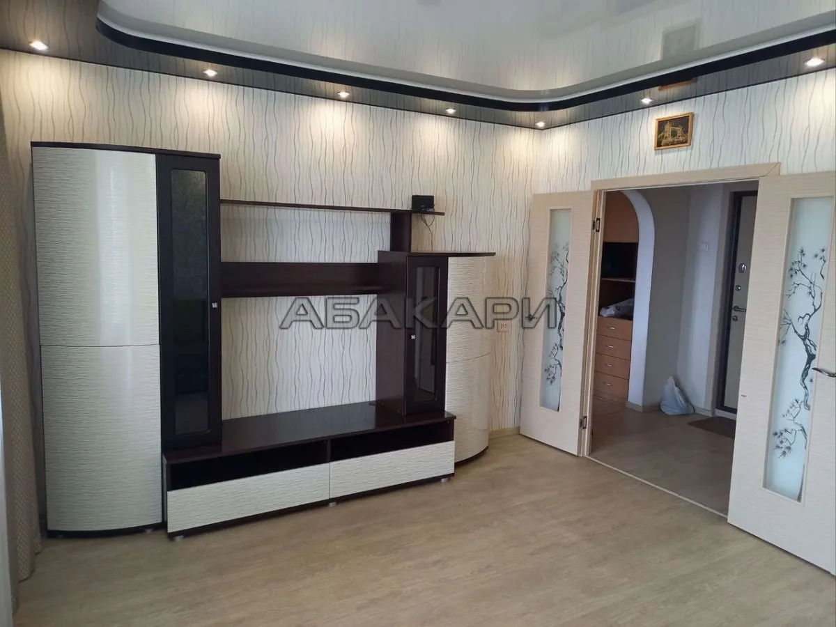 1-комнатная улица 3 Августа, 24  за 30000 руб/мес фото 10