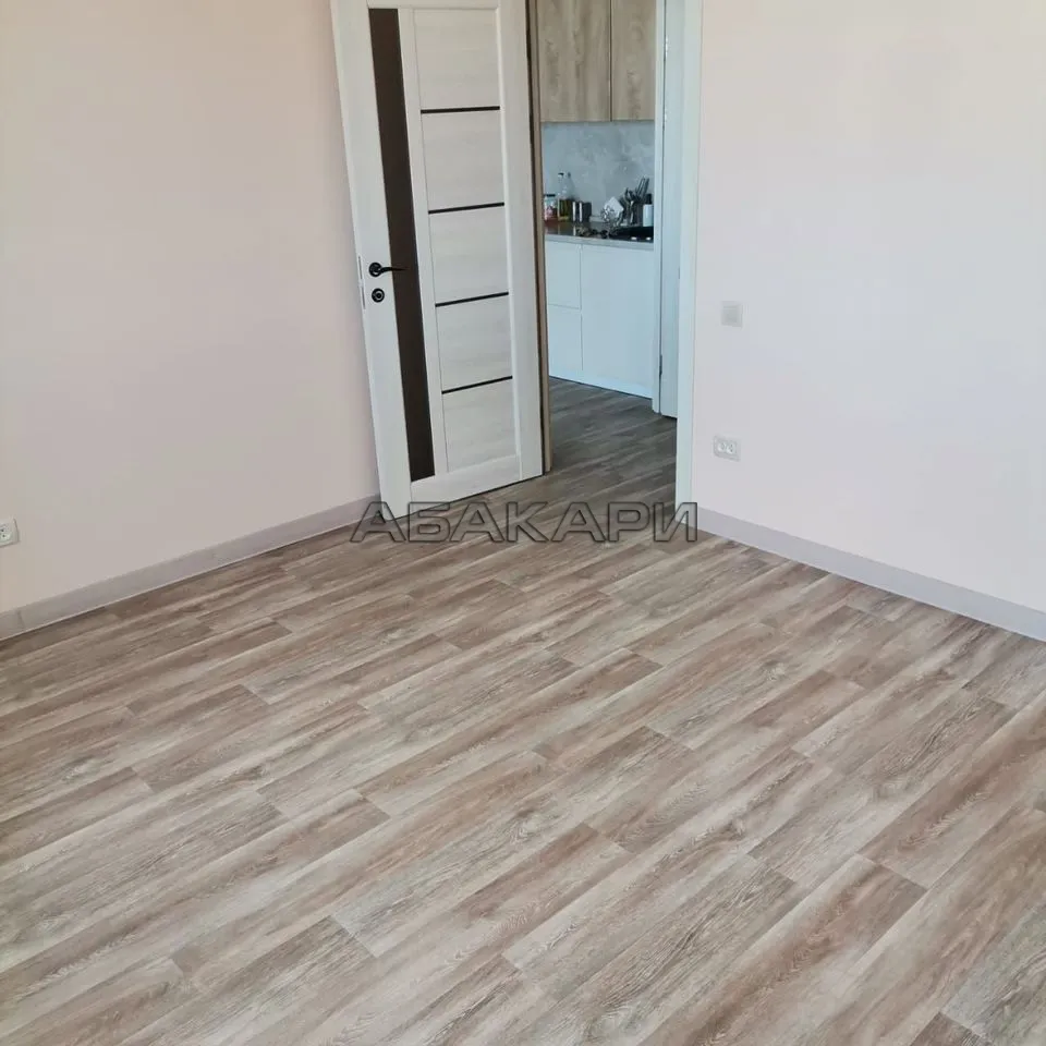 3-комнатная улица Петра Ломако, 1  за 45000 руб/мес фото 10
