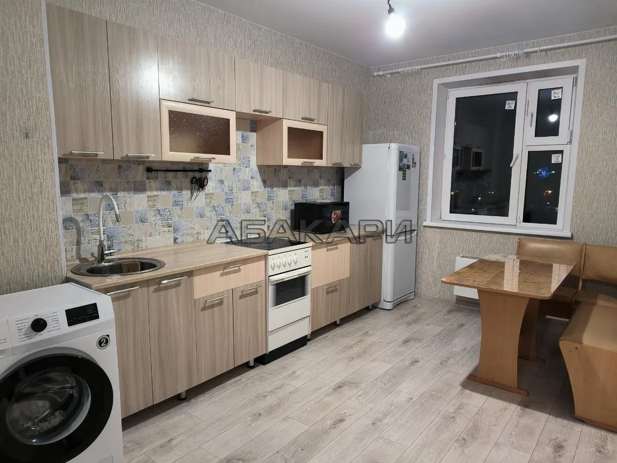 2-комнатная улица Молокова, 12 за 35000 руб/мес фото 1 2-комнатная улица Молокова, 12 за 35000 руб/мес фото 1