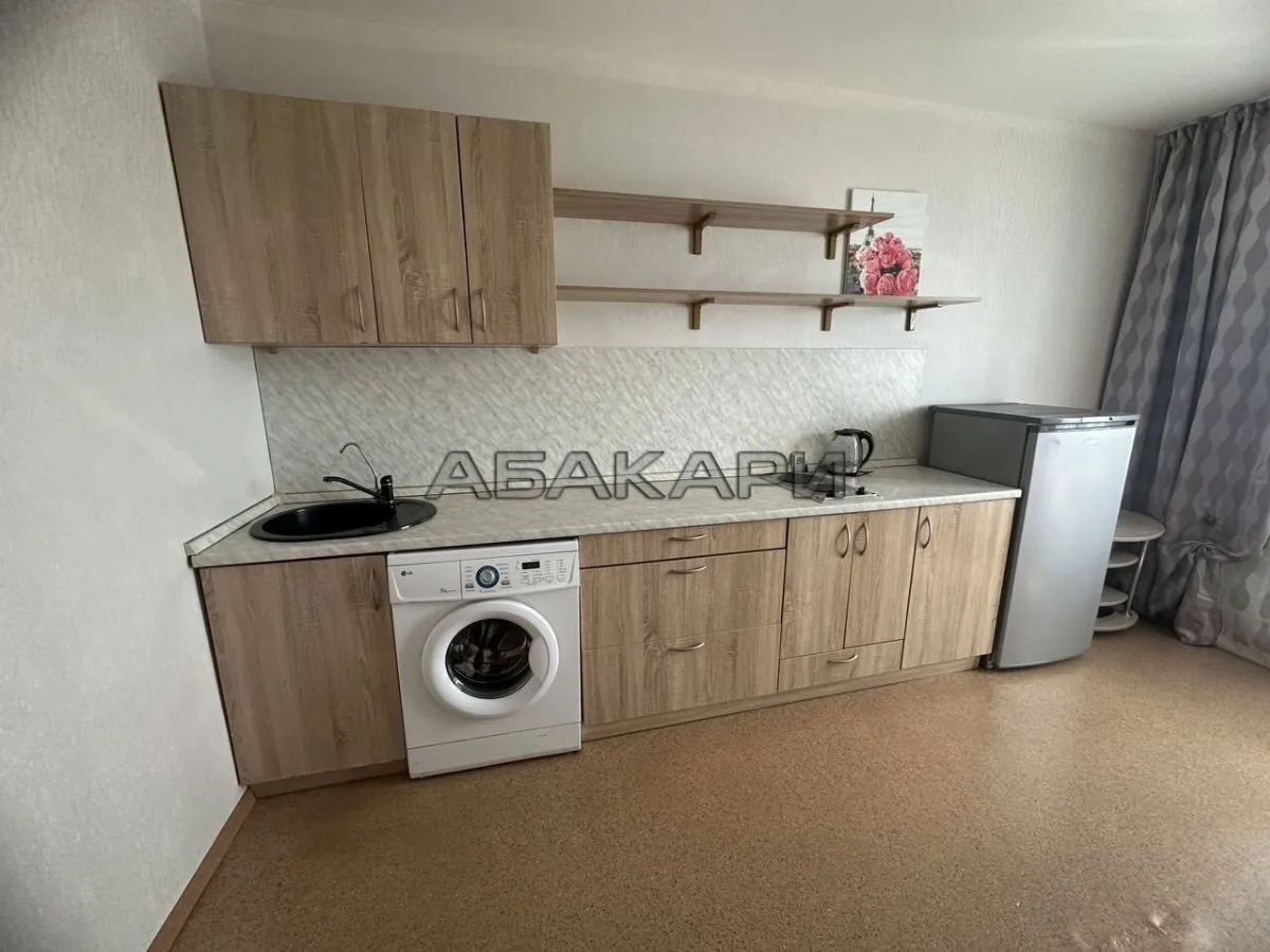 1-комнатная Армейская улица, 31  за 33000 руб/мес фото 2