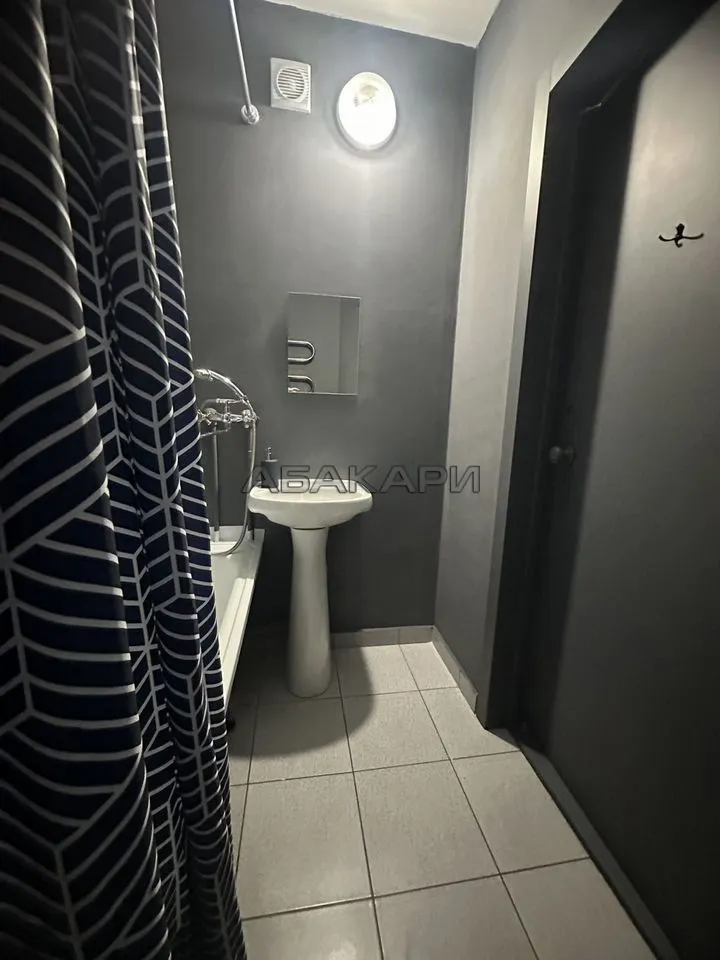 1-комнатная Армейская улица, 31  за 33000 руб/мес фото 6