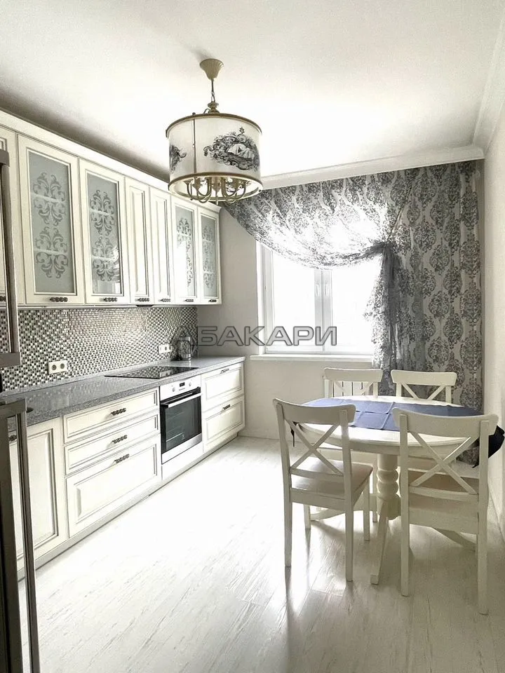 3-комнатная улица Урванцева, 17  за 60500 руб/мес фото 1