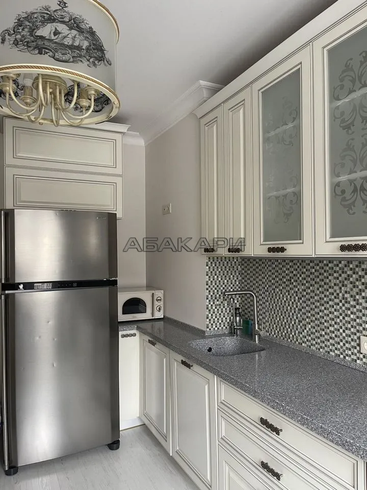 3-комнатная улица Урванцева, 17  за 60500 руб/мес фото 2