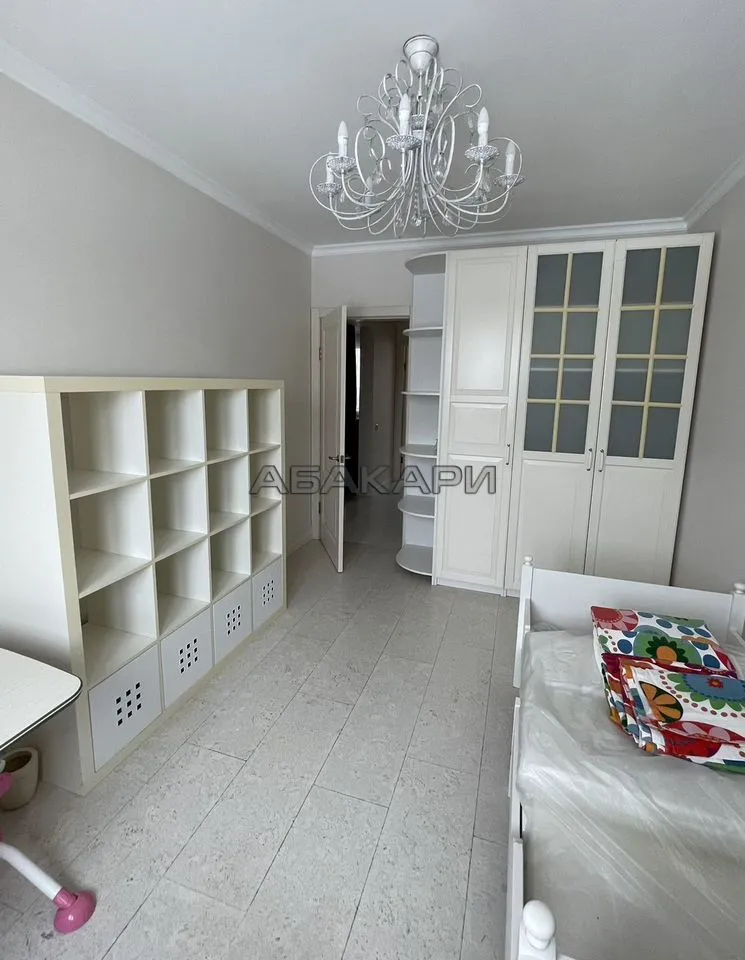 3-комнатная улица Урванцева, 17  за 60500 руб/мес фото 6