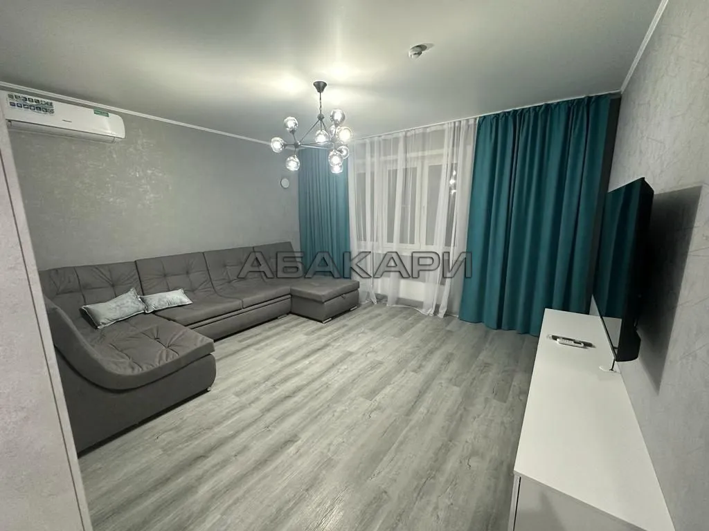 2-комнатная улица Авиаторов, 3  за 70000 руб/мес фото 4
