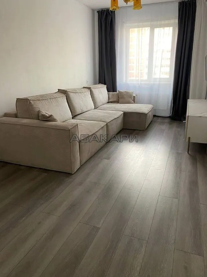 1-комнатная улица Молокова, 10  за 40000 руб/мес фото 1