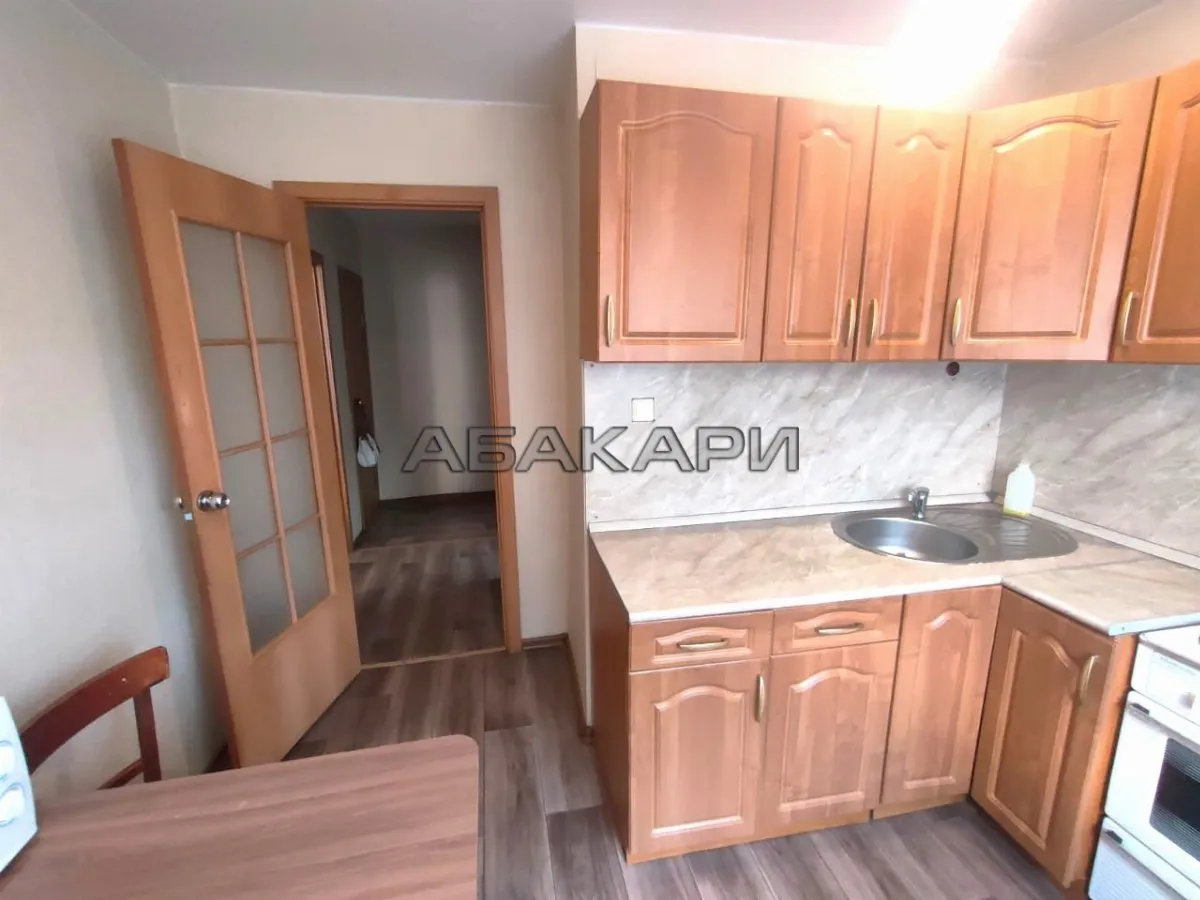 1-комнатная улица Красной Армии, 28  за 35000 руб/мес фото 2