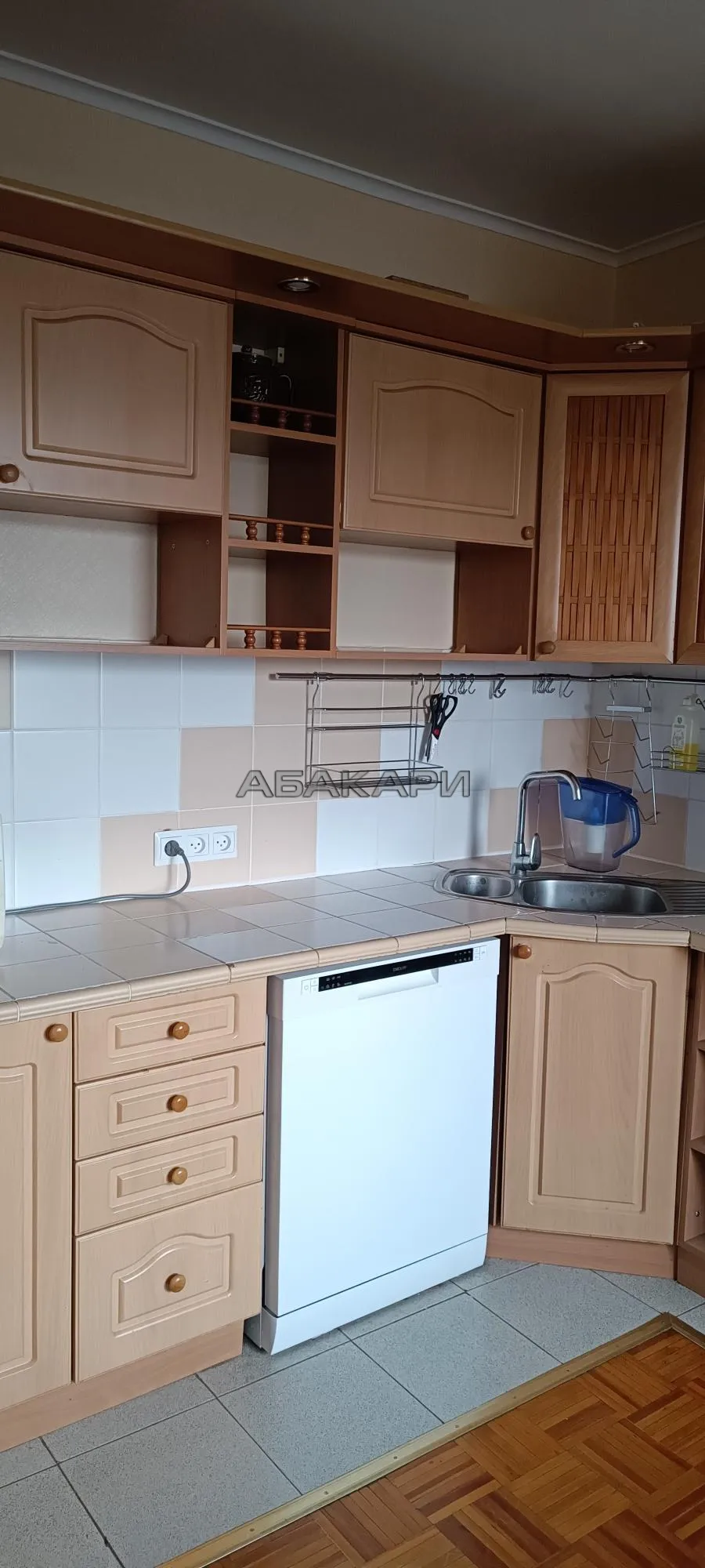4-комнатная улица 8 Марта, 20  за 55000 руб/мес фото 7