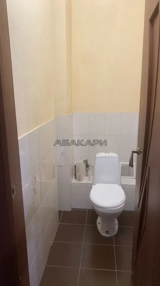1-комнатная улица Авиаторов, 23  за 35000 руб/мес фото 8