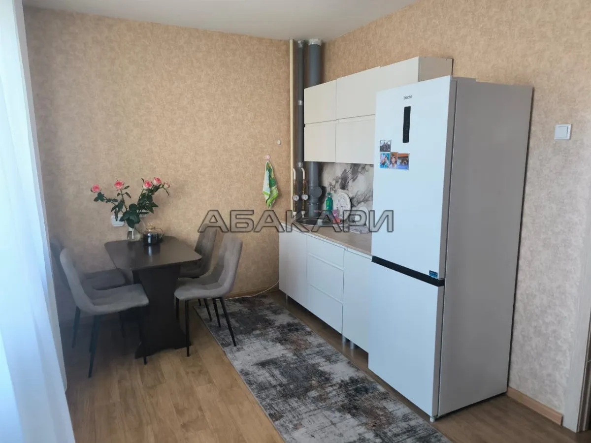 3-комнатная Ольховая улица, 6  за 30000 руб/мес фото 1