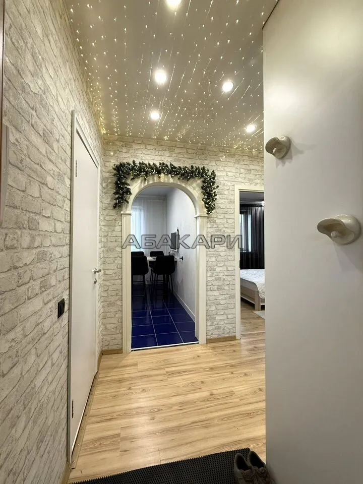 2-комнатная улица Авиаторов, 23  за 55000 руб/мес фото 7