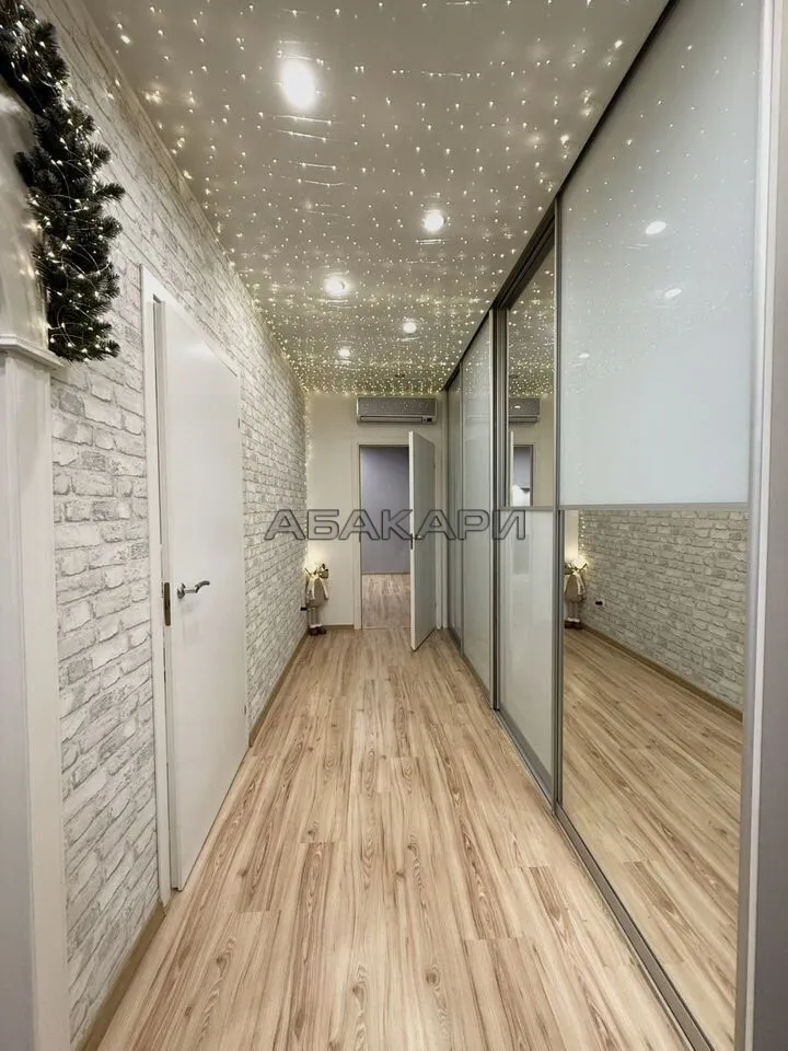 2-комнатная улица Авиаторов, 23  за 55000 руб/мес фото 8