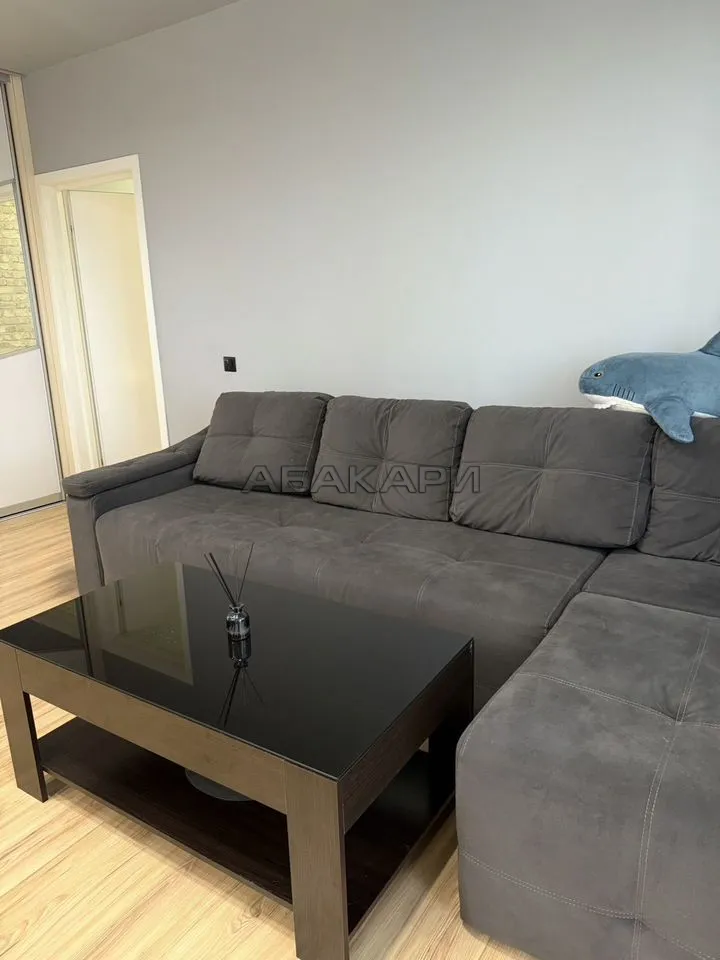 2-комнатная улица Авиаторов, 23  за 55000 руб/мес фото 12