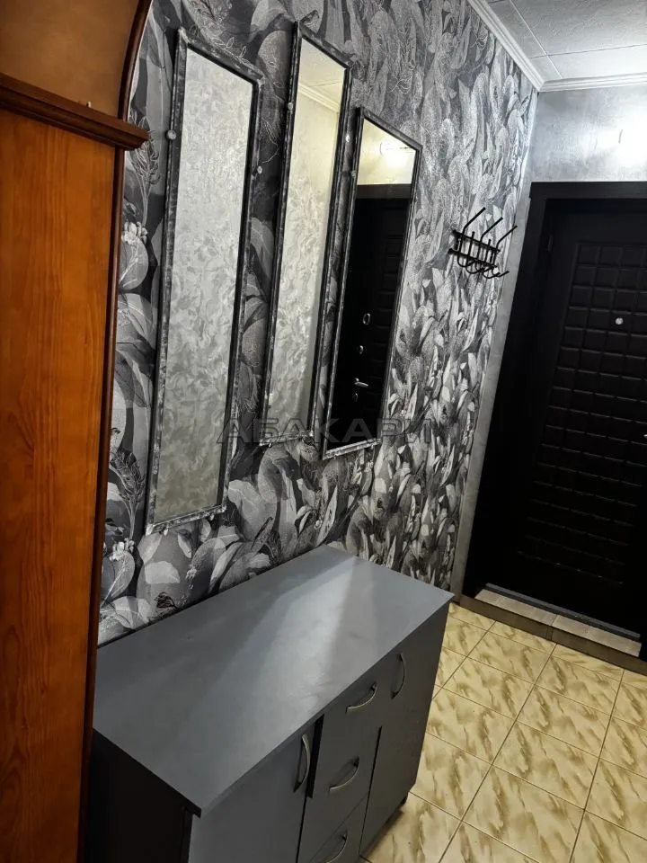 3-комнатная улица Республики, 44  за 45000 руб/мес фото 6