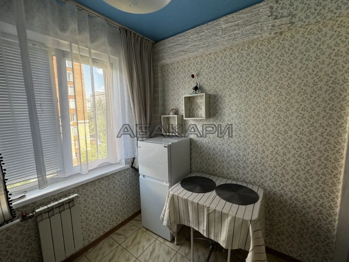 3-комнатная улица Республики, 44  за 45000 руб/мес фото 2