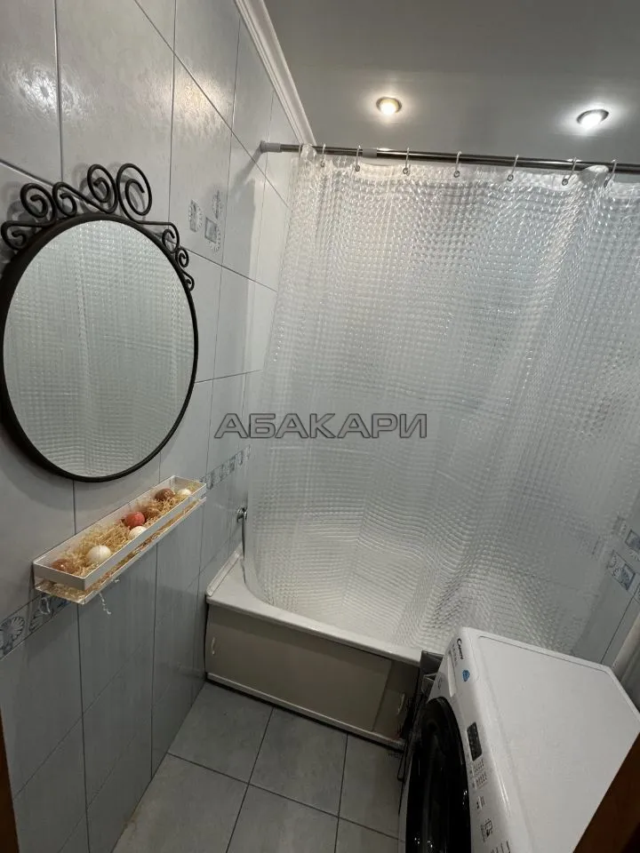 3-комнатная улица Республики, 44  за 45000 руб/мес фото 17