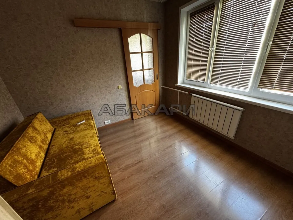 3-комнатная улица Республики, 44  за 45000 руб/мес фото 11
