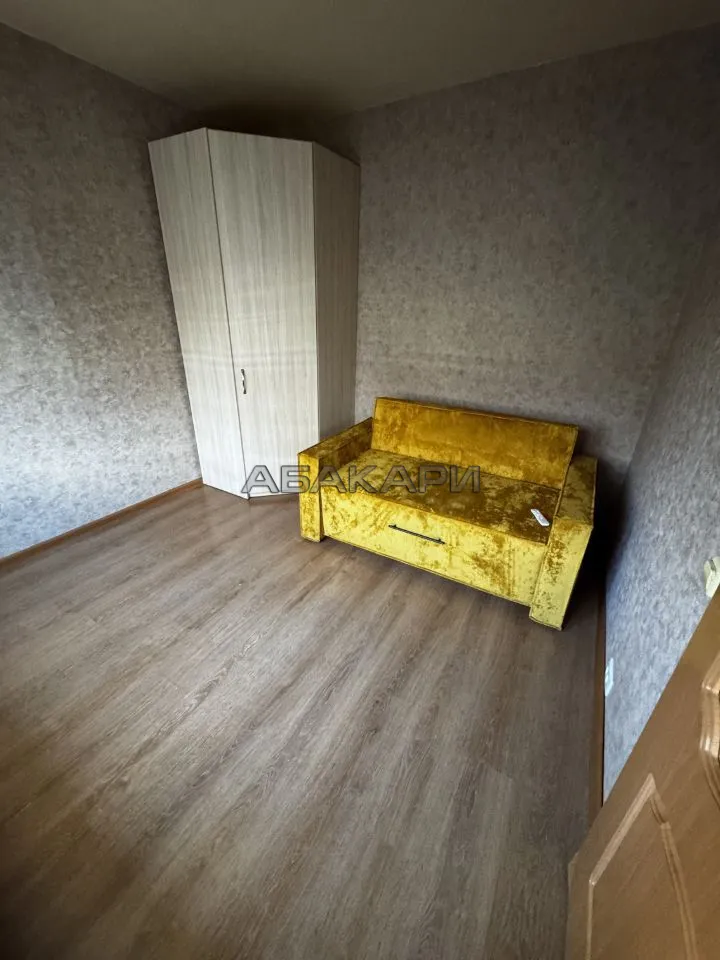3-комнатная улица Республики, 44  за 45000 руб/мес фото 12