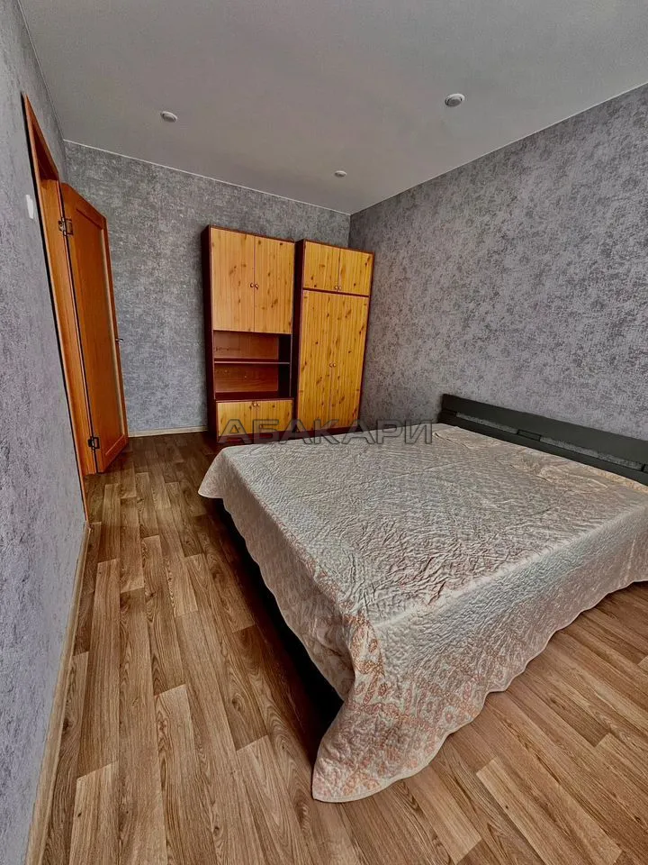 2-комнатная улица Батурина, 5  за 40000 руб/мес фото 2