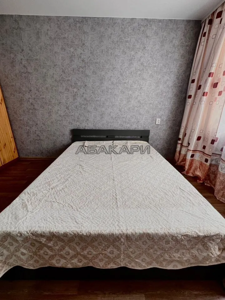 2-комнатная улица Батурина, 5  за 40000 руб/мес фото 4