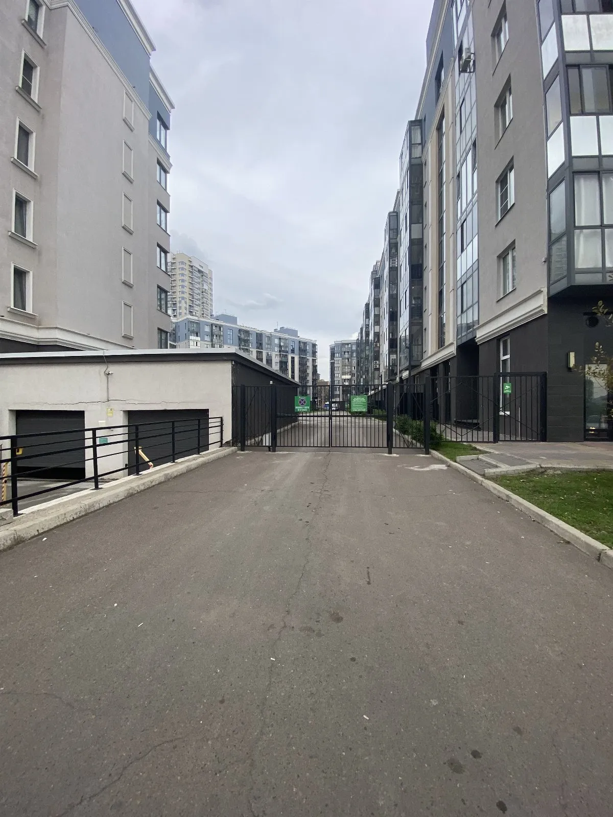 1-комнатная улица Петра Ломако, 2  за 40000 руб/мес фото 19