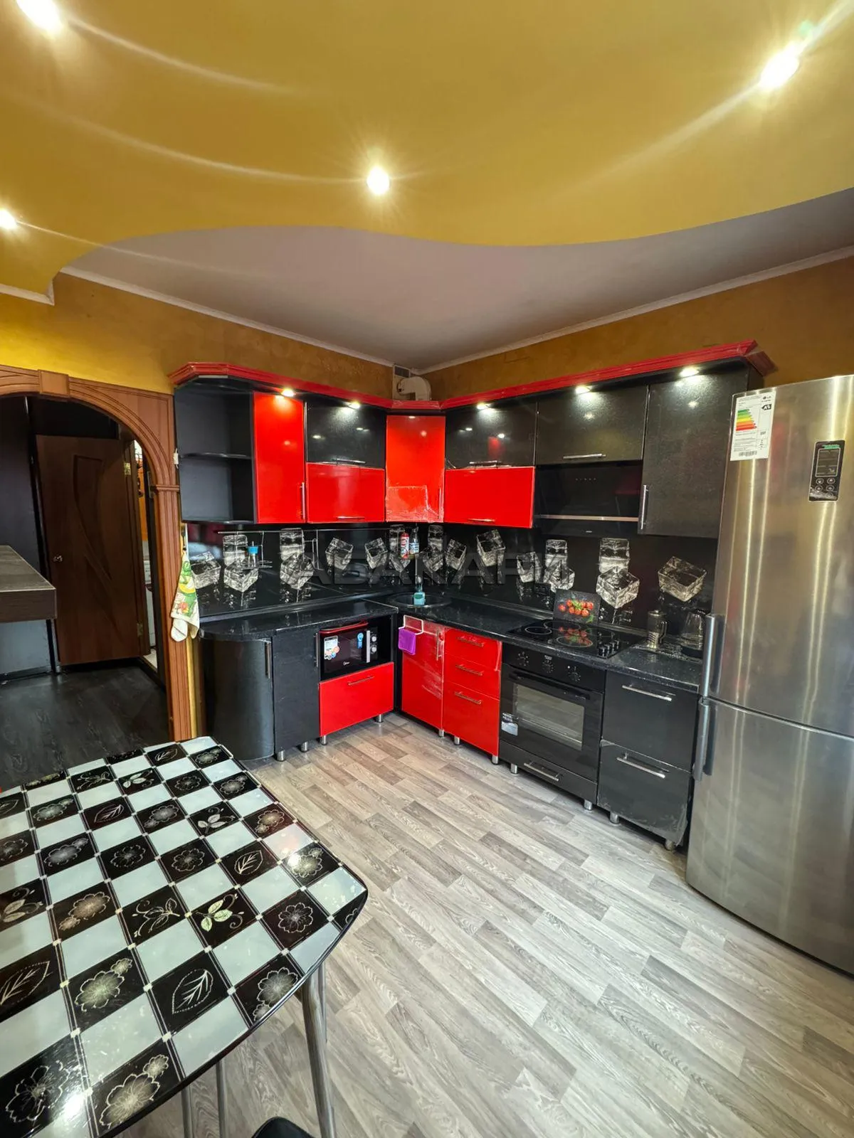 2-комнатная улица Алексеева, 109  за 40000 руб/мес фото 1