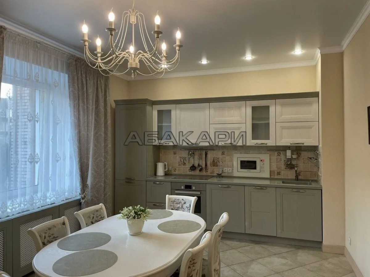 3-комнатная улица Диктатуры Пролетариата, 12А  за 110000 руб/мес фото 1