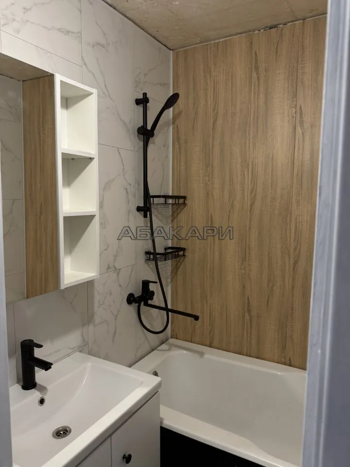 3-комнатная улица Урванцева, 14  за 45000 руб/мес фото 6