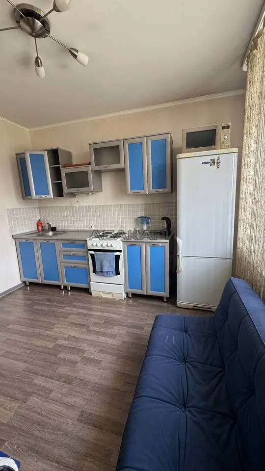2-комнатная улица Молокова, 16  за 35000 руб/мес фото 1