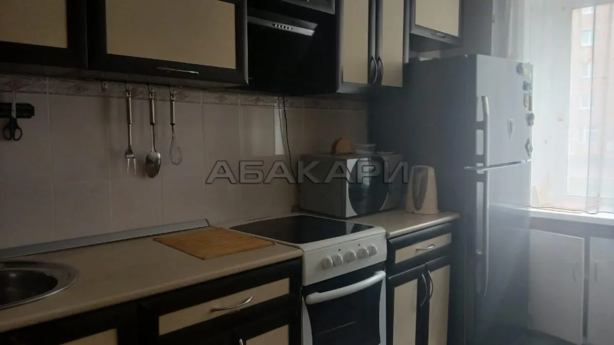 3-комнатная улица Водянникова, 2Б  за 35000 руб/мес фото 1