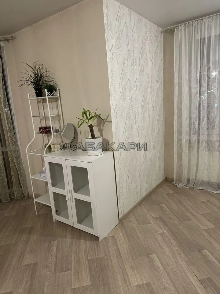 1-комнатная улица Петра Ломако, 14  за 38000 руб/мес фото 2