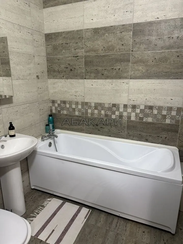 1-комнатная улица Петра Ломако, 14  за 38000 руб/мес фото 9