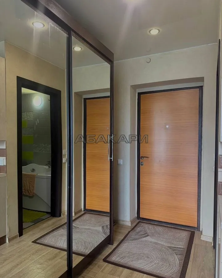 3-комнатная улица Калинина, 18  за 46000 руб/мес фото 5