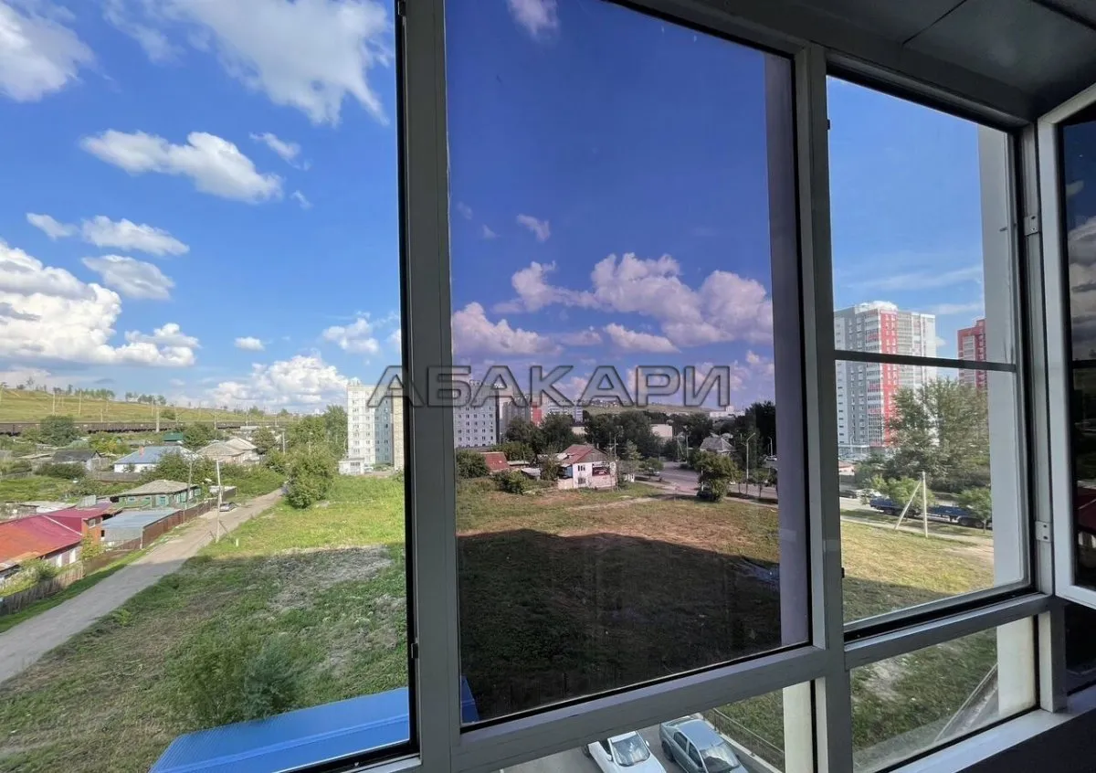3-комнатная улица Калинина, 18  за 46000 руб/мес фото 10