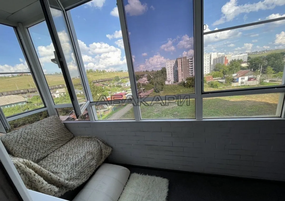 3-комнатная улица Калинина, 18  за 46000 руб/мес фото 11
