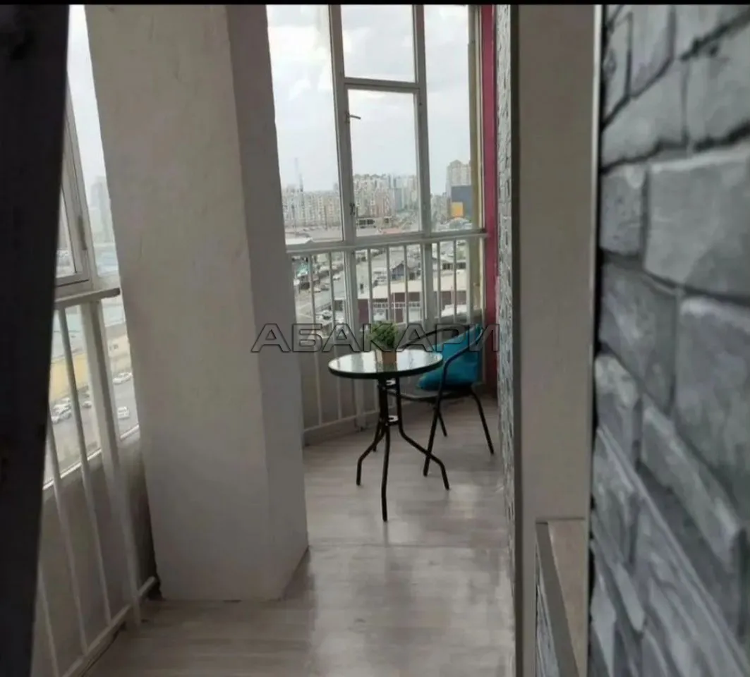 1-комнатная улица Шахтёров, 38  за 35000 руб/мес фото 2