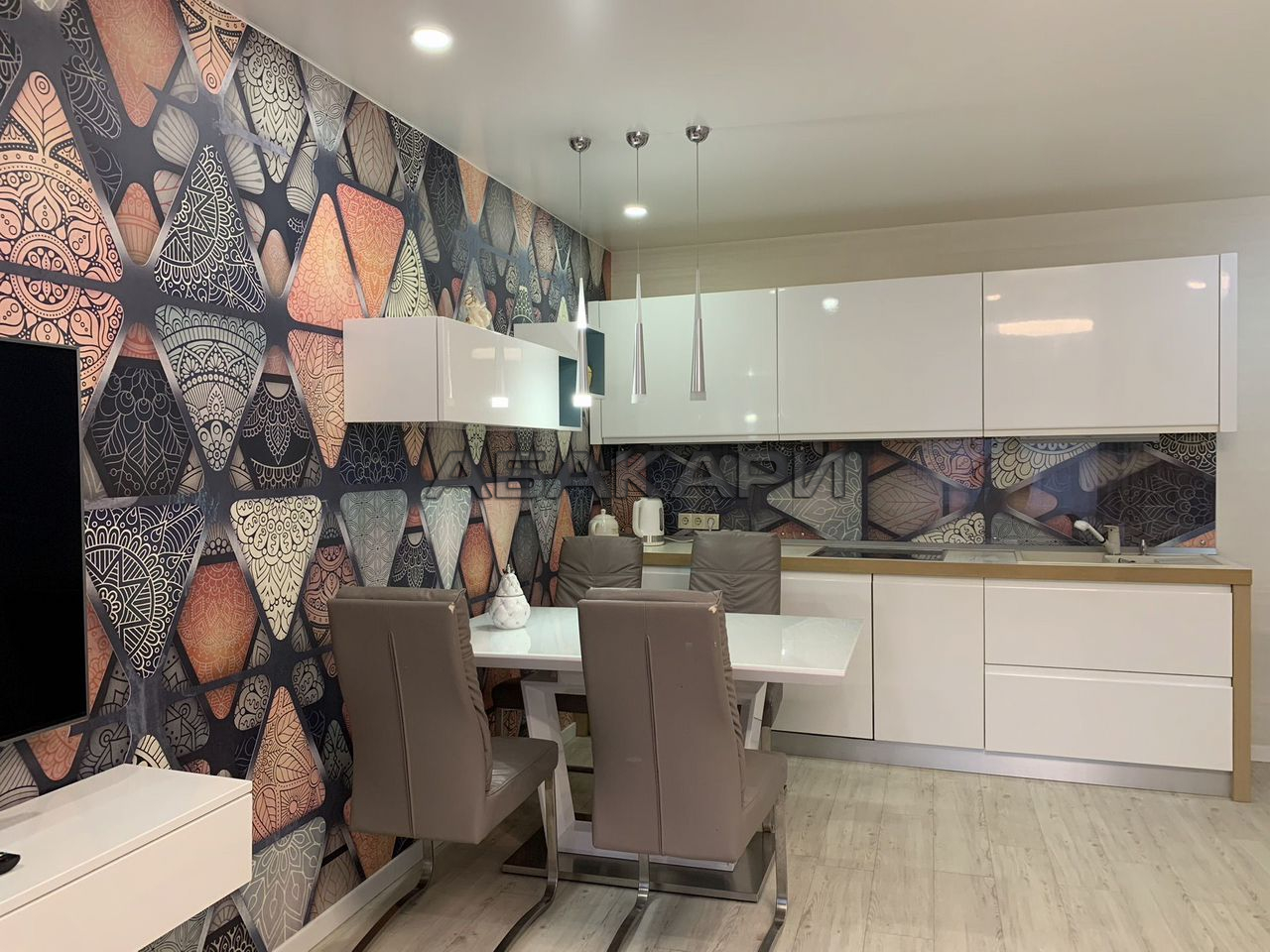 2-комнатная улица Алексеева, 21 за 55000 руб/мес фото 1 2-комнатная улица Алексеева, 21 за 55000 руб/мес фото 1