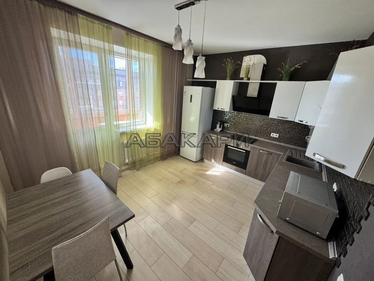 2-комнатная улица Горького, 36А  за 65000 руб/мес фото 2