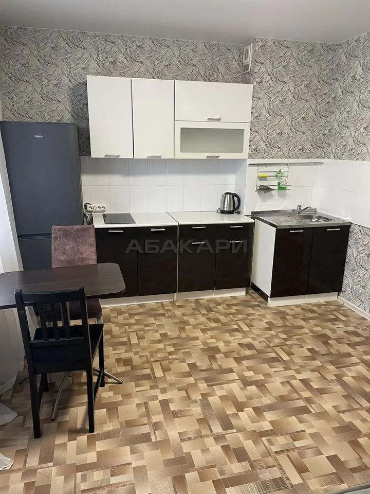 студия улица Чернышевского, 110  за 27000 руб/мес фото 3