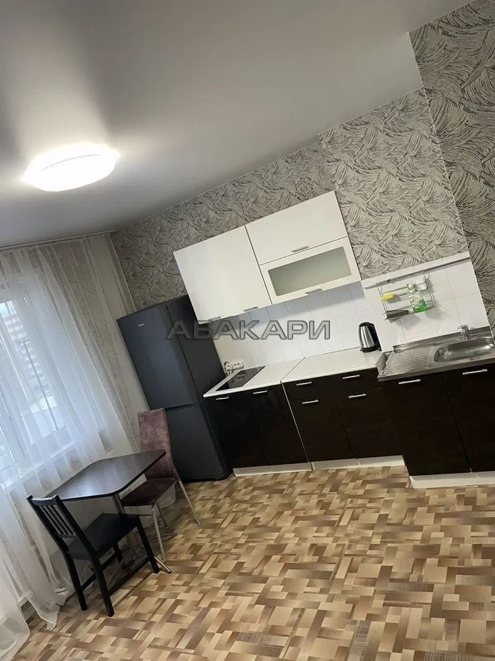 студия улица Чернышевского, 110  за 27000 руб/мес фото 1