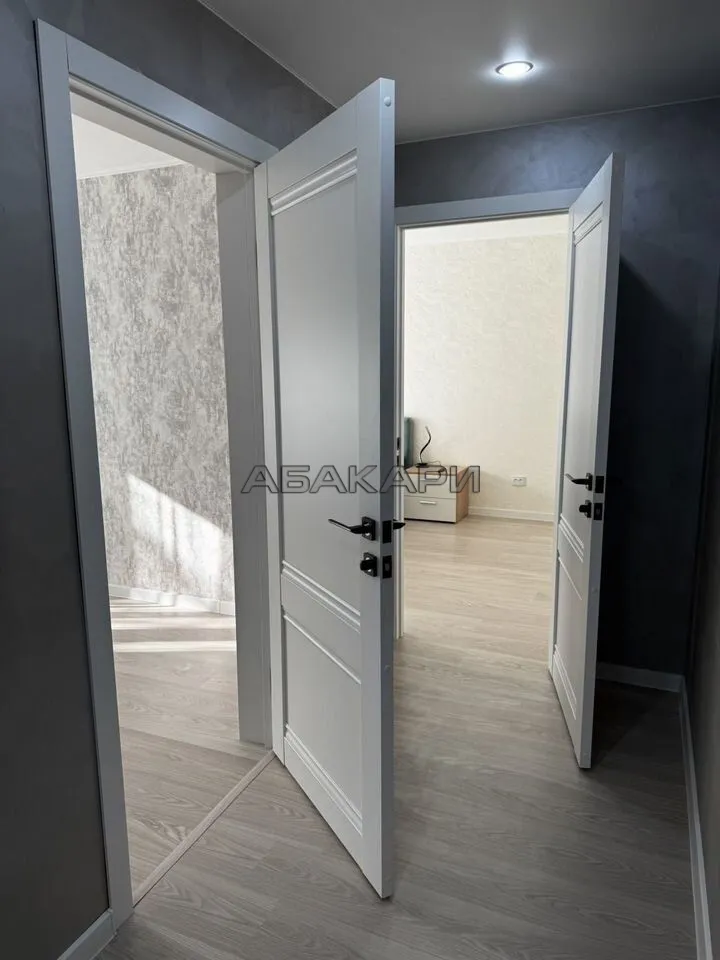 3-комнатная улица Красной Армии, 20А  за 70000 руб/мес фото 7