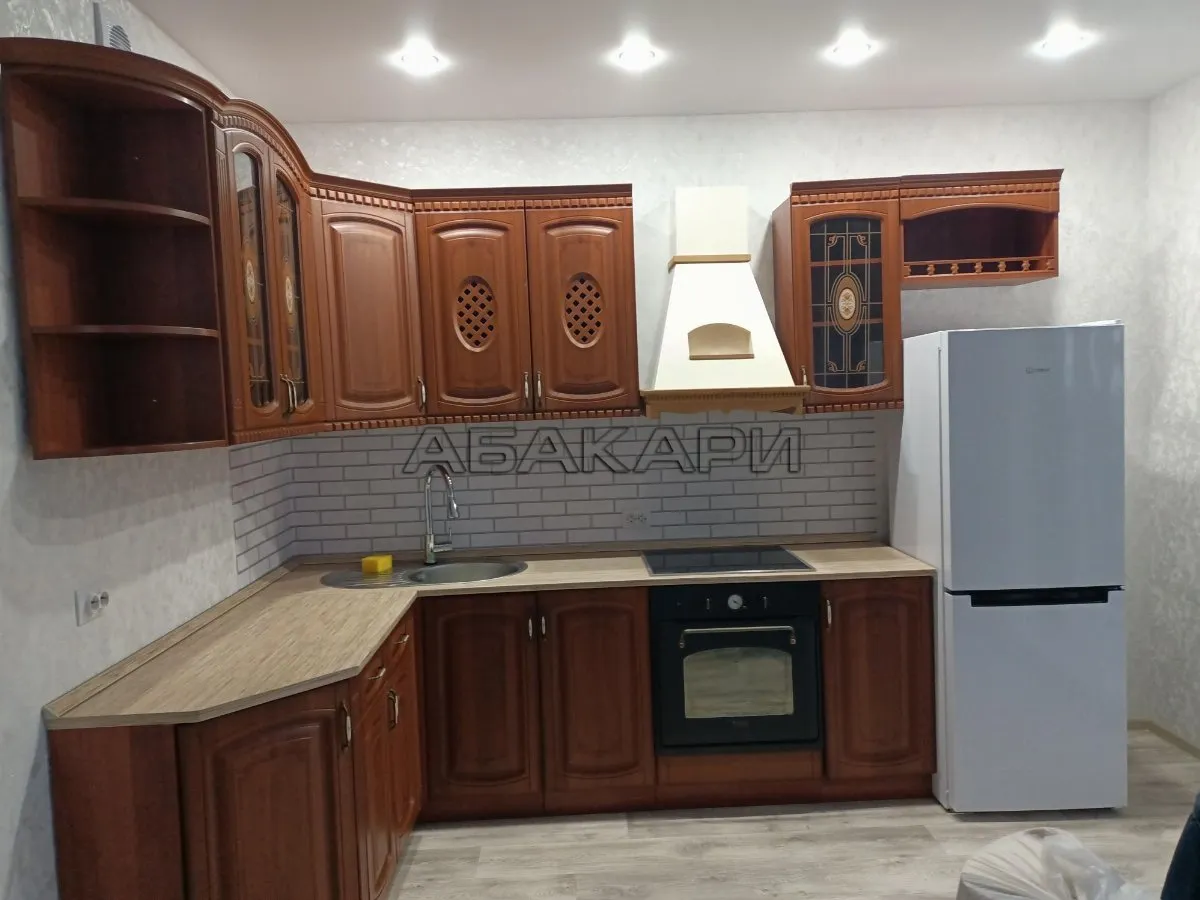3-комнатная Свободный проспект, 66Р  за 40000 руб/мес фото 1