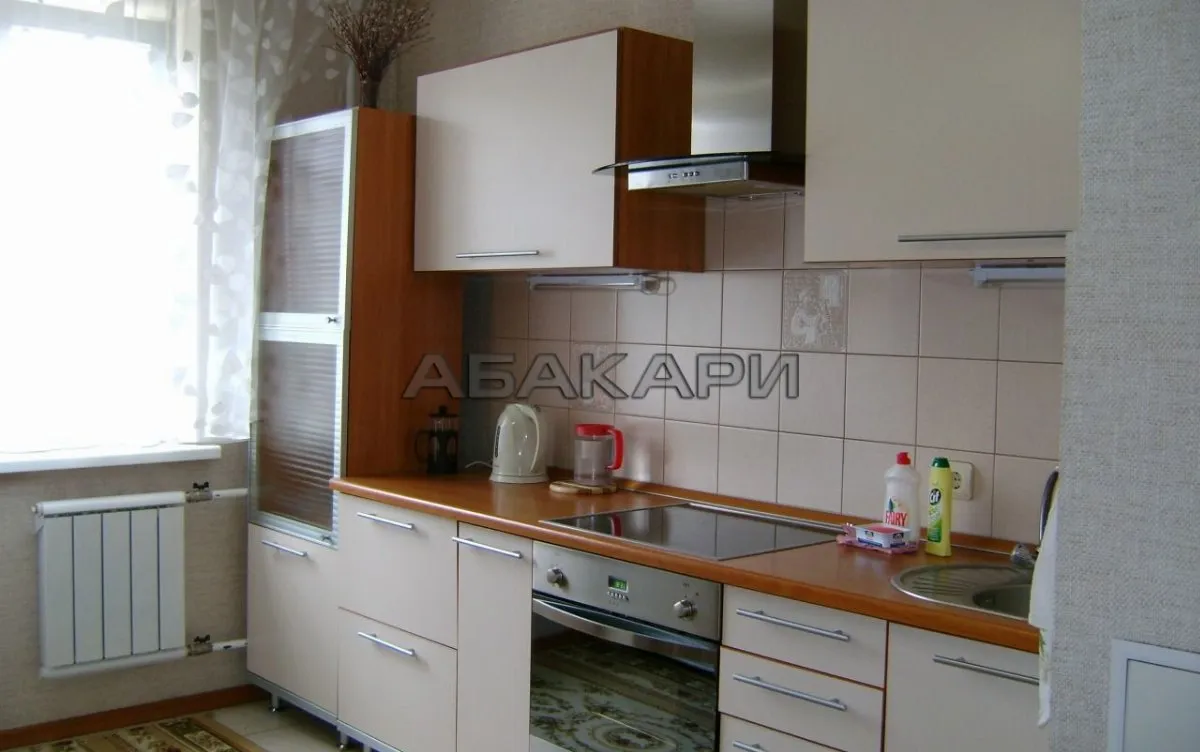 3-комнатная улица Горького, 37  за 60000 руб/мес фото 1